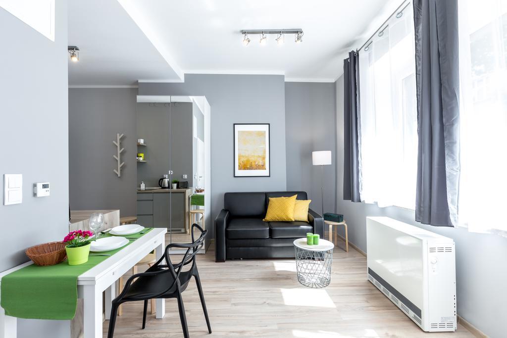 Friendhouse Avenue * Krakau