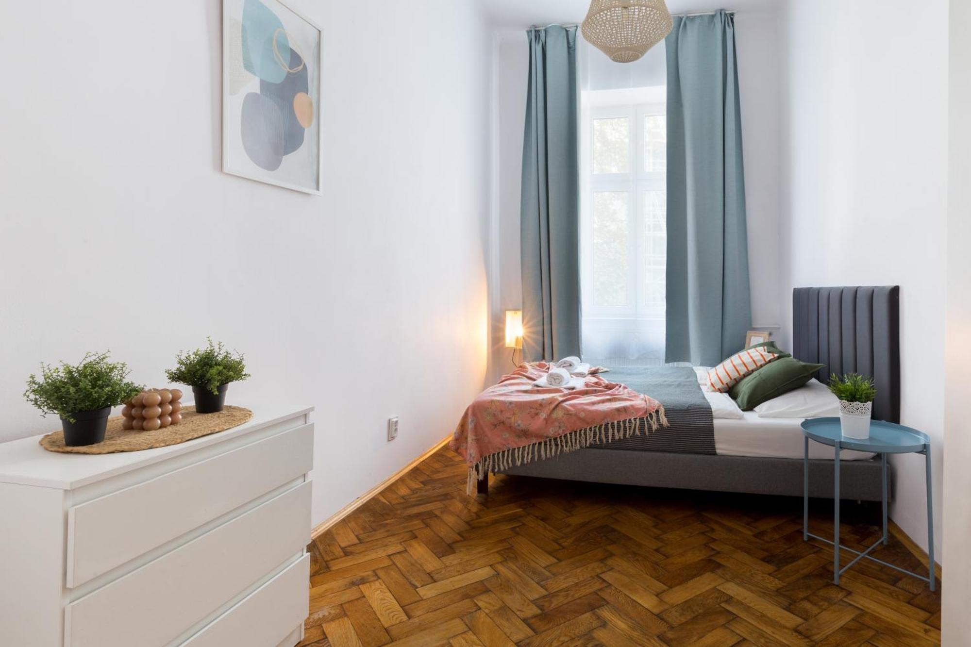Friendhouse Avenue Apartament *